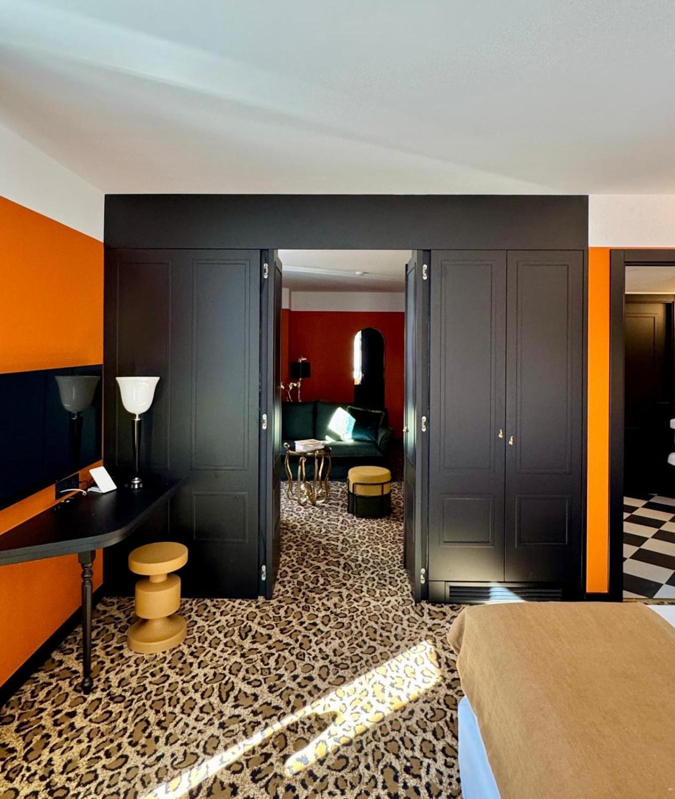 Hotel Divino & Apartments 피게레스 외부 사진