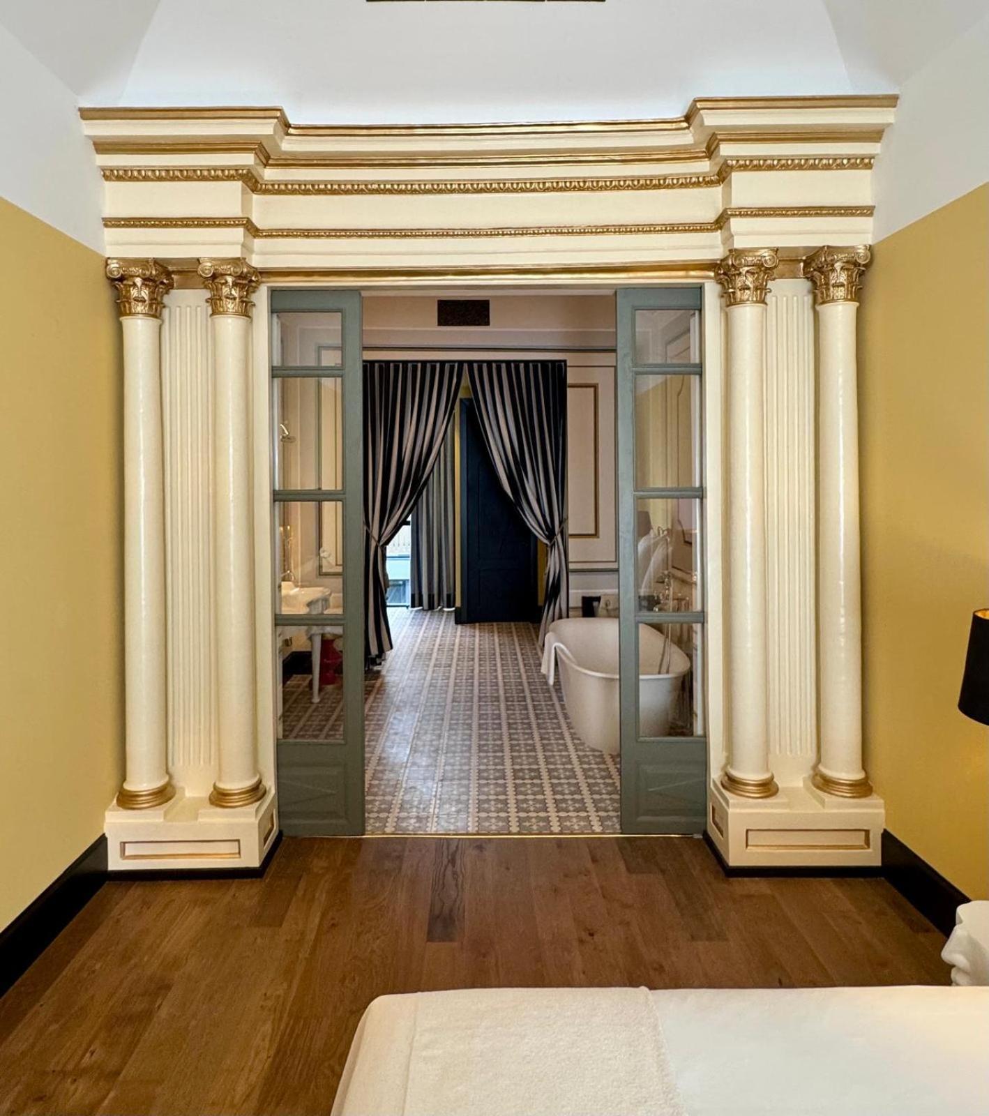 Hotel Divino & Apartments 피게레스 외부 사진